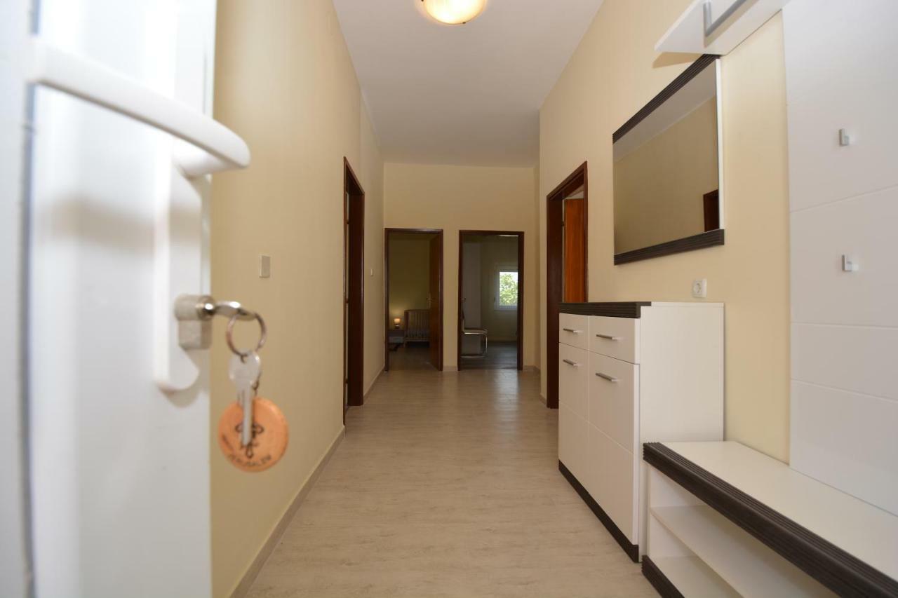Apartman Susic Apartment Policnik ภายนอก รูปภาพ