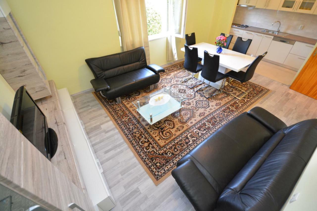 Apartman Susic Apartment Policnik ภายนอก รูปภาพ