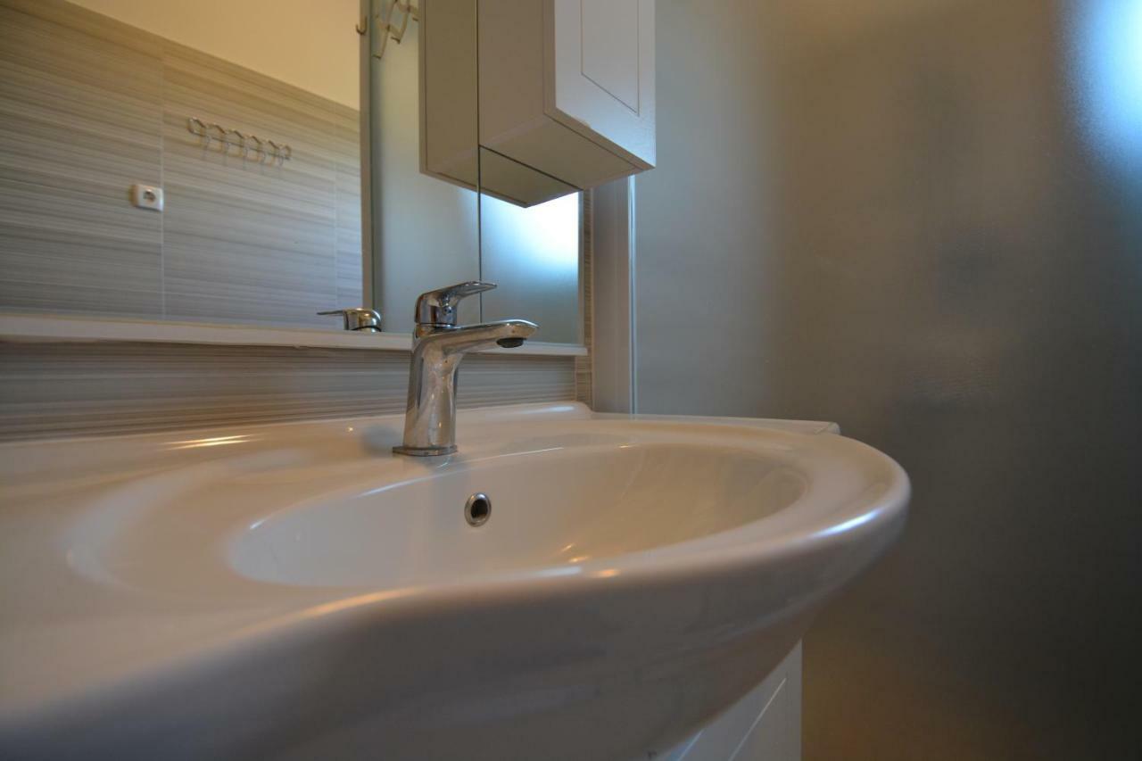 Apartman Susic Apartment Policnik ภายนอก รูปภาพ